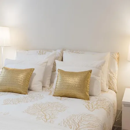Santa Marta Golden By Homing Apartman *